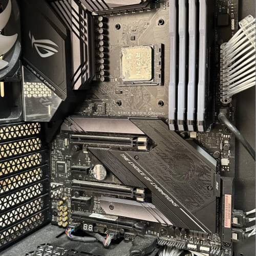 ROG X570-E + AMD R7 3700X + Corsair Vengeance Pro 8GB*4