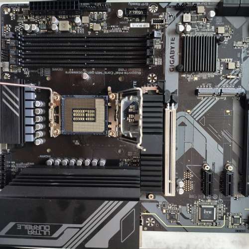 90%new Gigabyte Z790D 底板