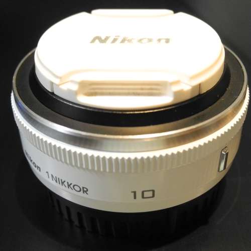 Nikon 1 AF10mm f2.8 白色