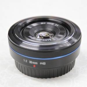 Samsung nx 30mm len f2.0