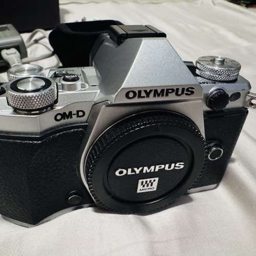Olympus E-M5 Mark II