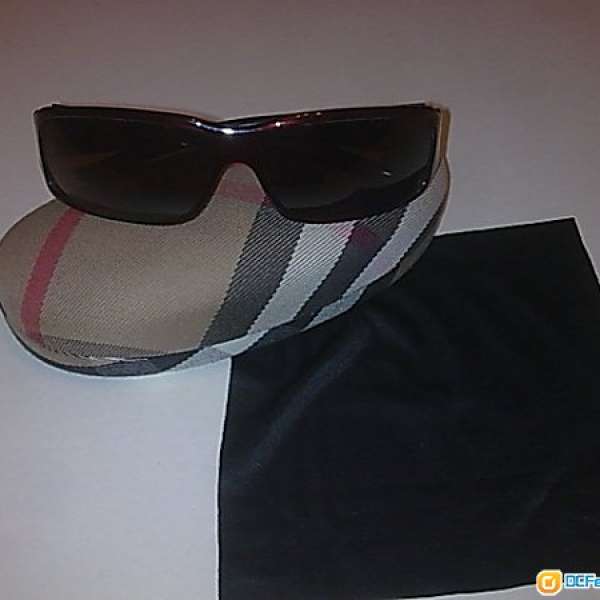 Burberry  太陽眼鏡