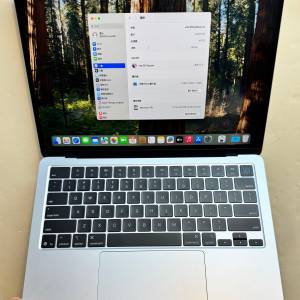 行貨 MacBook Air 2025 M4 16+512GB、天藍色，買咗兩個月，只充過6次電，同全新無分別