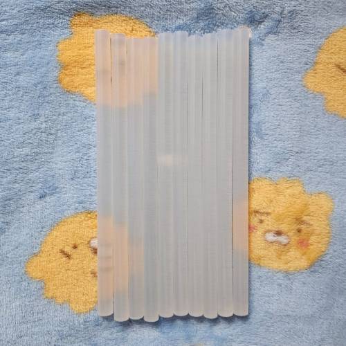 [1蚊] $1 一支熱熔膠棒！| 熱溶膠 | Hot glue sticks | 現存30支