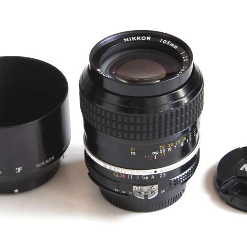 Nikon 105mm f2.5 Nikkor AI 連 NIKKOR 大F金屬遮光罩