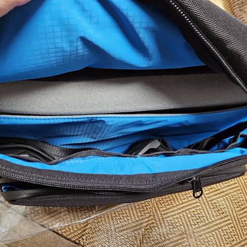 Alpaka Bravo Sling Max V2 防水防盜側肩包黑色