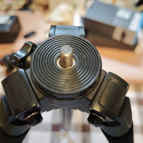 98%新 Velbon Neo Carmagne 640A + Manfrotto 488 RC2雲台