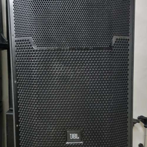 JBL PRX715 (15″ Two-Way Full-Range  Monitor)