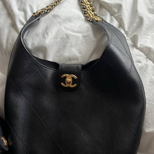 chanel 25 handbag