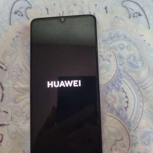 Huawei P30. 8+128gb.香港行貨內置Google 95% new