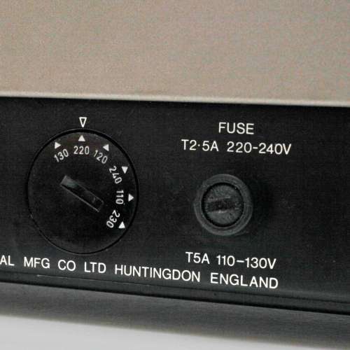 QUAD 405-2後級(100Wx2)低頻澎湃有彈性，具舊QUAD特有的厚暖，人聲豐潤有感情，外表...