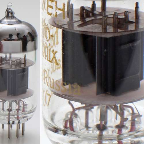 Electro Harmonix 12AX7EH(ECC83)，產自俄羅斯，係仍在生產中口碑最佳12AX7真空管之一