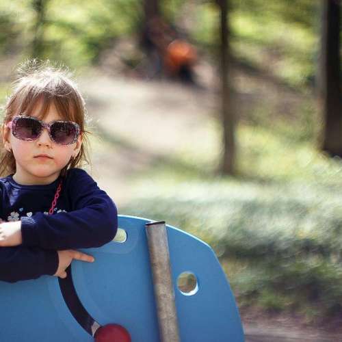 Canon FL 58/1.2含2片螢石玻璃，層次細膩豐富，散景及氛圍媲美電影鏡 Leica M10 SO...