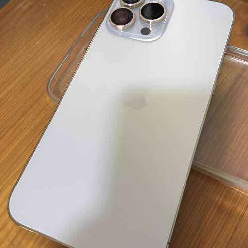 I Phone 13 pro max 金色iOS 17.6.1（512GB)