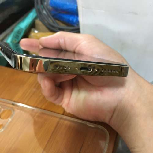 I Phone 13 pro max 金色iOS 17.6.1（512GB)