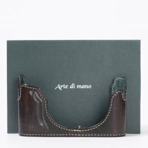 || Arte Di Mano Half Case for Leica M10 - Rally Grigio / Battery Changing System