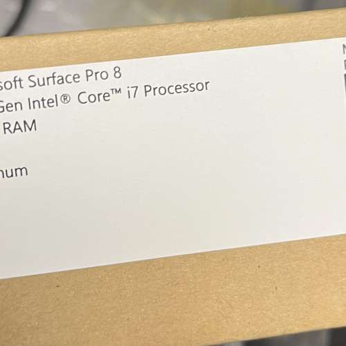 全新Surface Pro 8