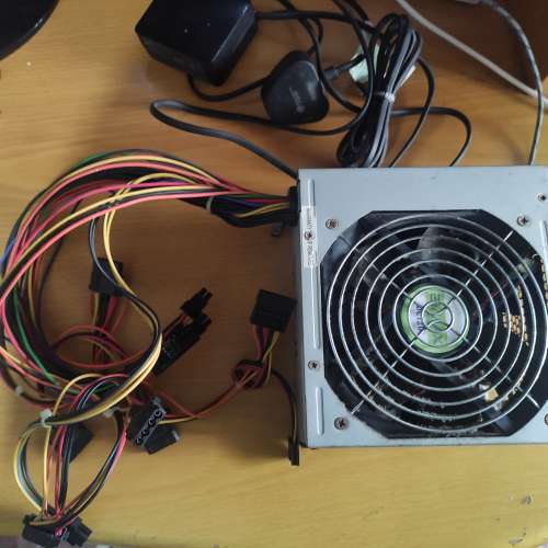 2 the max牛魔王400W台式電腦火牛電源