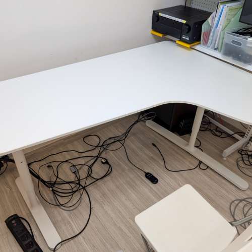 Ikea BEKANT corner desk right L形書檯/書枱/電腦枱 (白色 white) (160x110cm)