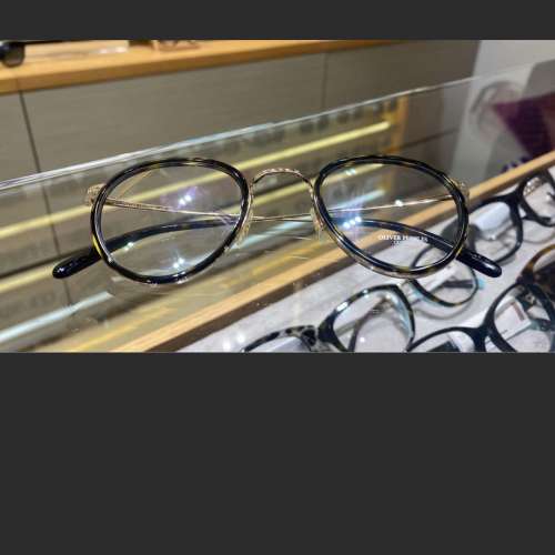 95%新OLIVER PEOPLES 眼鏡框一副