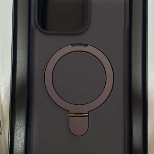 全新IPhone 16 pro max 磁吸保護套，灰藍色，防撞有支架。
