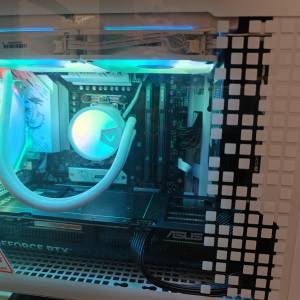 Ryzen 7 9800X3D + RTX 5080 電腦