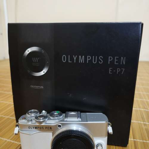 Olympus PEN E-P7 ep7 白色