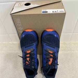 ON Cloudgo Size US 9.5  90% New