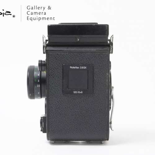 || Rolleiflex 2.8GX with strap (medium format TLR camera) ||
