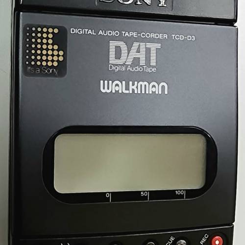 古懂SONY DAT WALKMAN TCD-D3 DIGITAL AUDIO TAPE-CORDER【壞機】