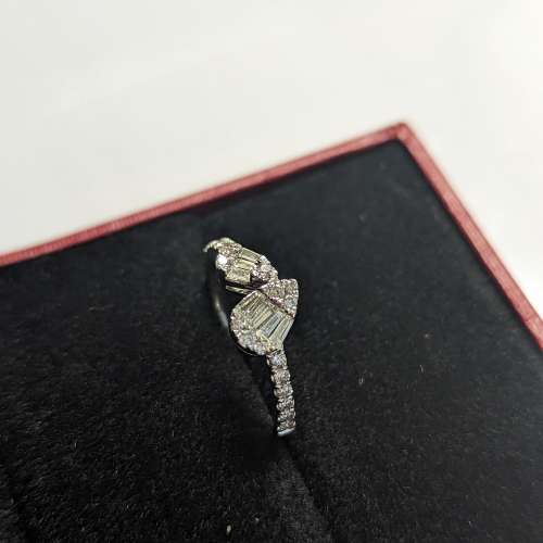 18k金南非美鑽鑽石戒指