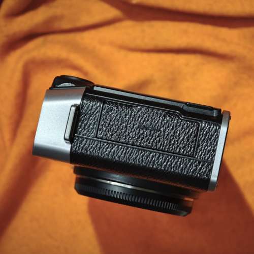 Fujifilm X-E4 銀 富士 XE4 body 機身 95%-98%新，有盒冇單冇證，跟2電1充