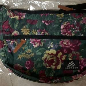 全新 絕版Gregory Satchel S GARDEN TAPESTRY 斜揹袋