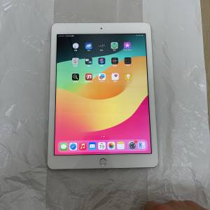 iPad 6 (銀色+32G)