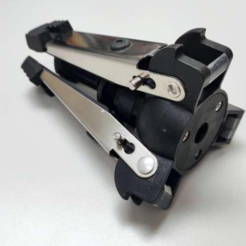 獨腳架腳撐連球形雲台