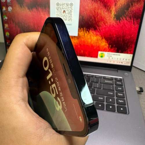 iPhone 12 Pro Max 512G，電池壽命99 ％，電池極好，5G 雙咭雙待，配送：手機殼、鋼...