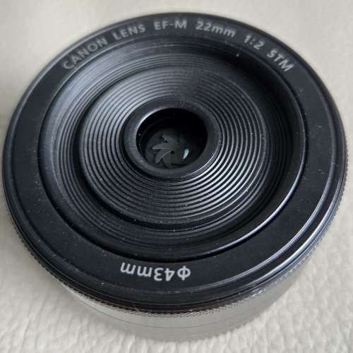 Canon EF-M 22mm f/2 STM