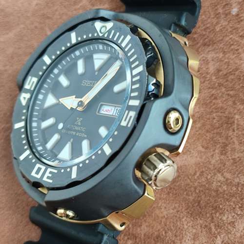 Seiko Baby Tuna BB 黑/金 大扇貝（Made in Japan , 51mm)