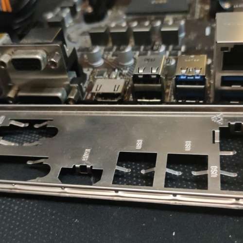 B450M PRO-M2 MAX Micro-ATX主機版 正版Window10Home  Socket AM4 +16G Ram