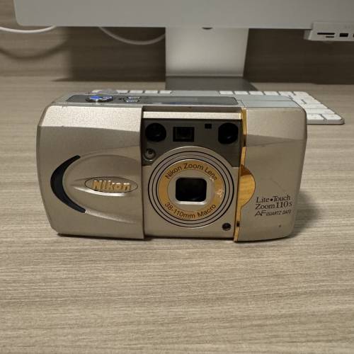 Nikon 菲林 傻瓜相機 有閃光燈 9新 zoom110s