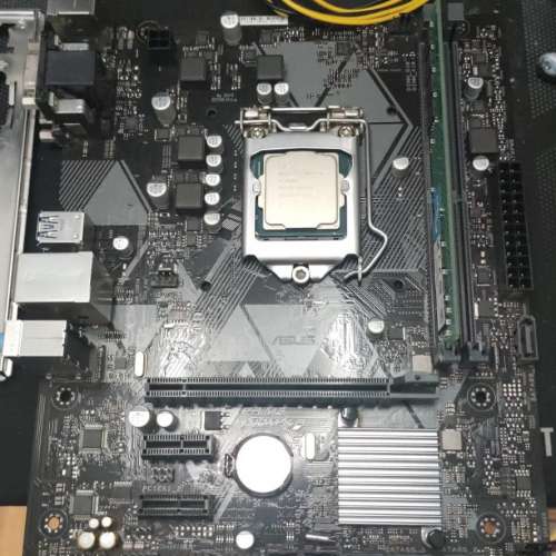 PRIME H310M-K R2 連 i5-8500 3.0GHz 8GB Ram 正版window10 Pro***注意描述***