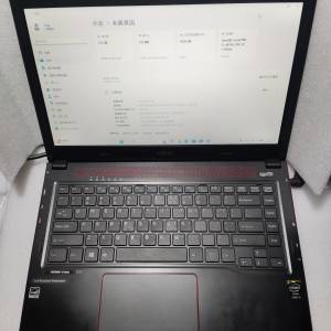 Fujitsu LIFEBOOK UH554