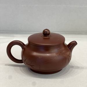 一廠徒工班 - 顧景舟輔導 - 桂珍蓋款 -底款中國宜興 -  紫砂茶壺100cc