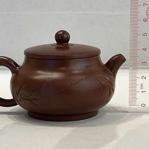 一廠徒工班 - 顧景舟輔導 - 桂珍蓋款 -底款中國宜興 -  紫砂茶壺100cc