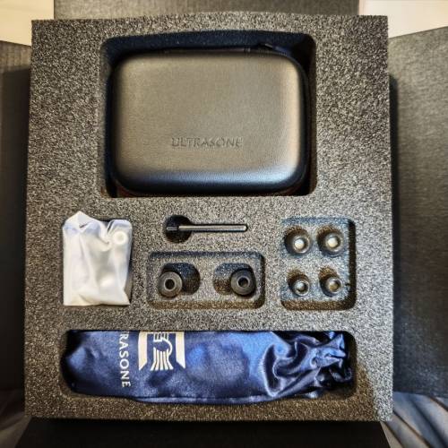 98%新 Ultrasone Saphire靜電／動鐵6單元混合式耳機　