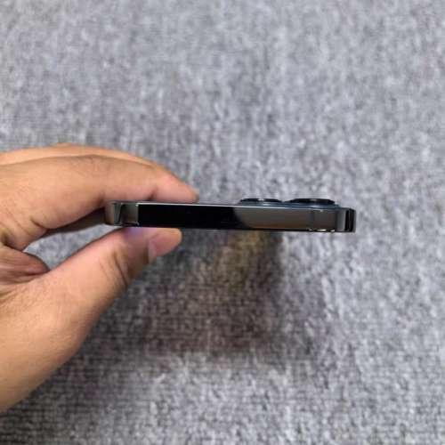 iPhone 12 Pro Max 512G，電池壽命99 ％，電池極好，5G 雙咭雙待，配送：手機殼、鋼...