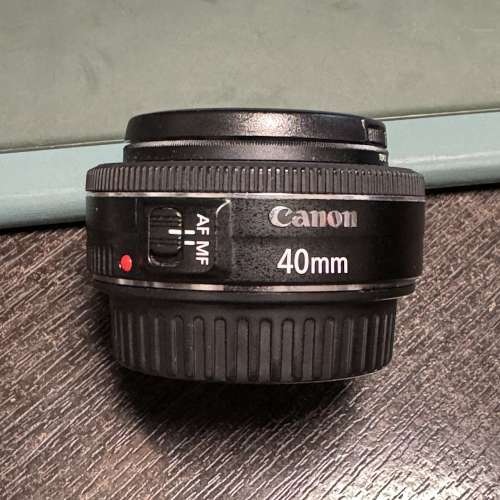 Canon EF 40mm 2.8