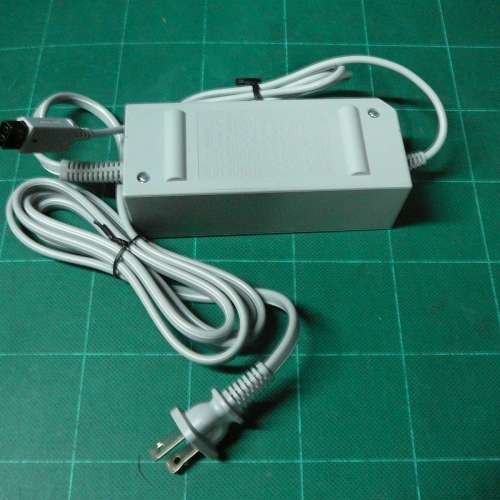 全新 Wii AC ADAPTER input AC 120v 51W 60Hz output DC 12V 3.7A
