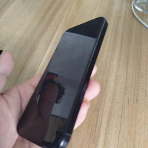 放iPhone 16 pro  256 黑色