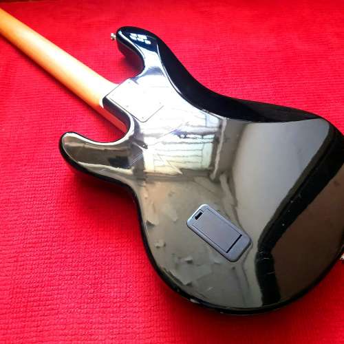 Sterling by MUSICMAN sub ray4 BASS 超靚聲,全正常操作
